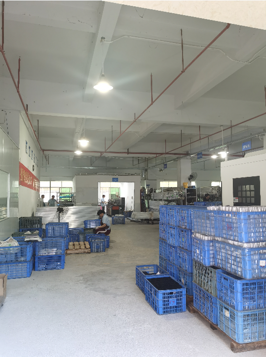 客戶訂單接踵而至，忙碌的發(fā)貨現(xiàn)場|鉑源五金